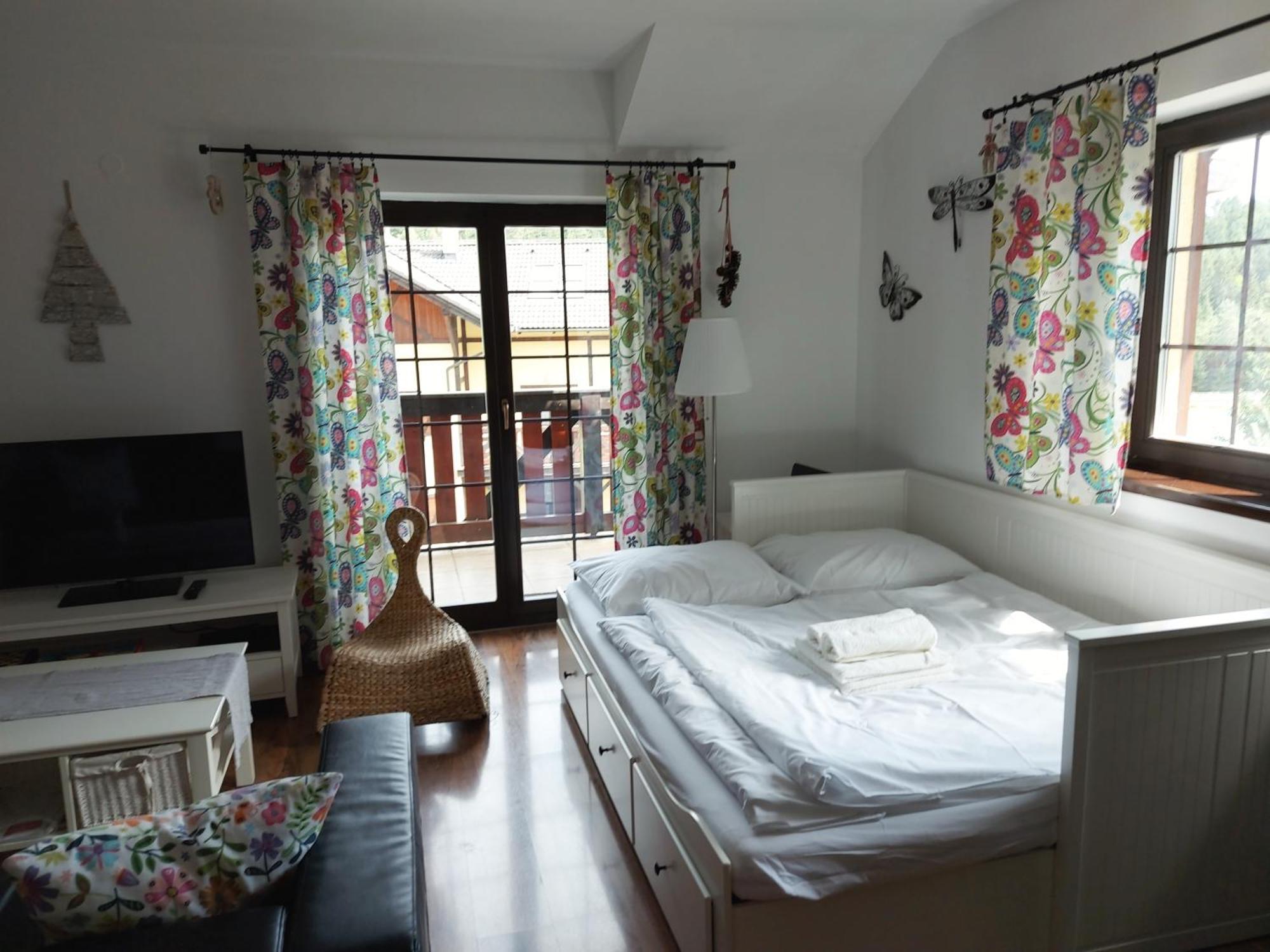 Hrabovo Alzbeta 16 Apartman Rózsahegy Kültér fotó